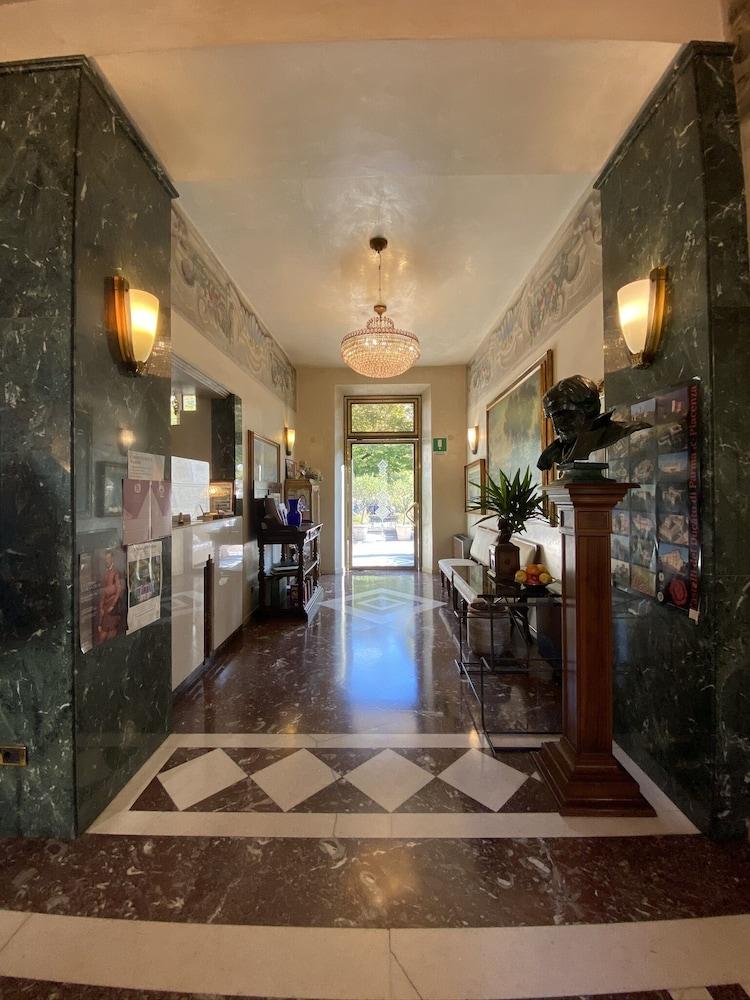 Hotel Verdi Boutique Hotel Parma Luaran gambar