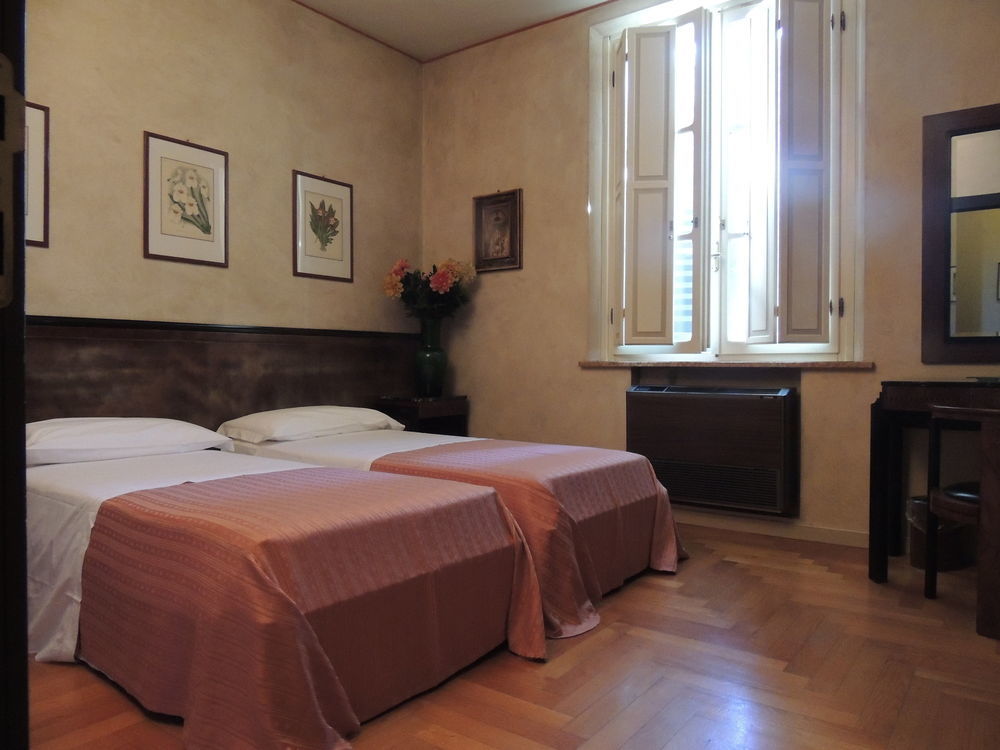 Hotel Verdi Boutique Hotel Parma Luaran gambar